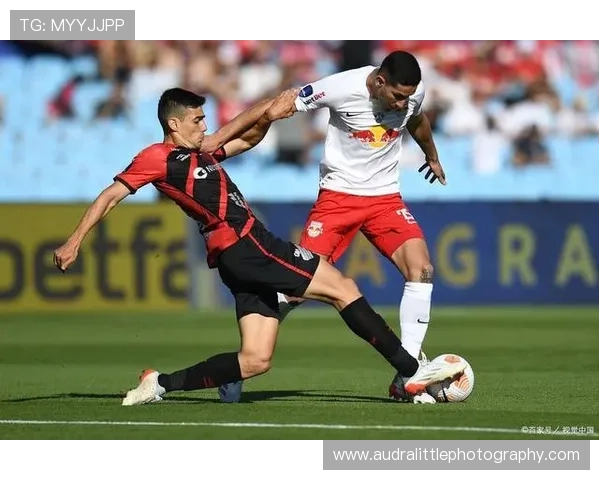 迪巴拉训练方式注重技术细节与状态保持，近期表现稳健