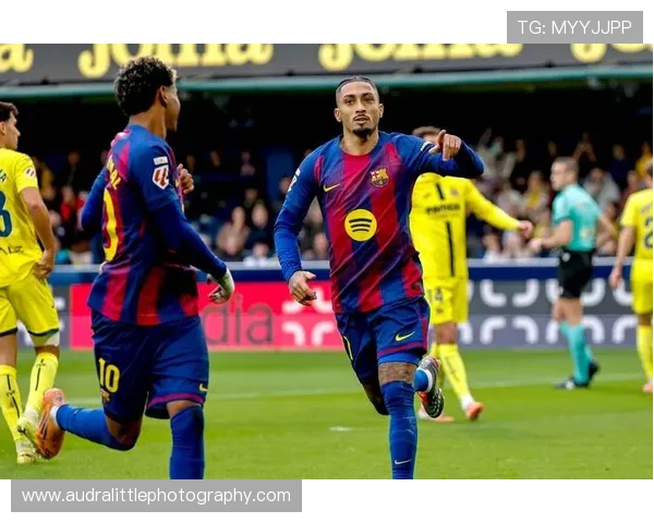 拉菲尼亚西甲夺冠，生涯荣誉拼图完成