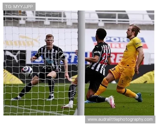 奥斯梅恩 vs 凯恩:终结效率与战术角色差异解析