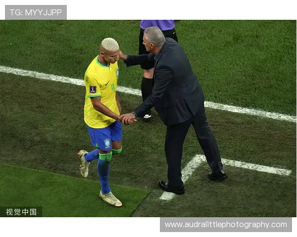 拉菲尼亚 vs 维尼修斯：巴西边锋进攻效率与战术角色差距在哪